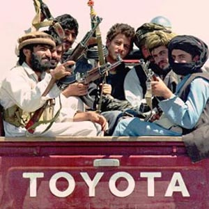 کدام اولويت دارد، جنگ با طالبان یا القاعده؟